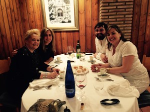 Mikonosmasquemoda_Guillermina_Baeza_Restaurante_Iruña