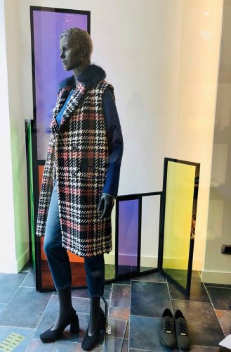 ESCAPARATE MIKONOS OTOÑO INVIERNO MODA FASHION MULTIMARCA LOGROÑO