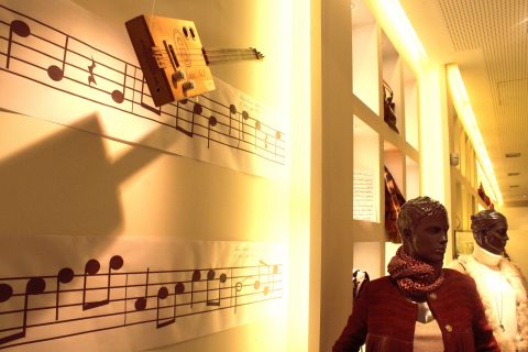 escaparate-musical-otono-mikonos-5