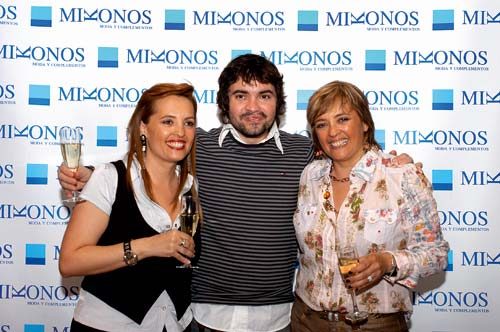 180116-hermanos-niño-mikonos