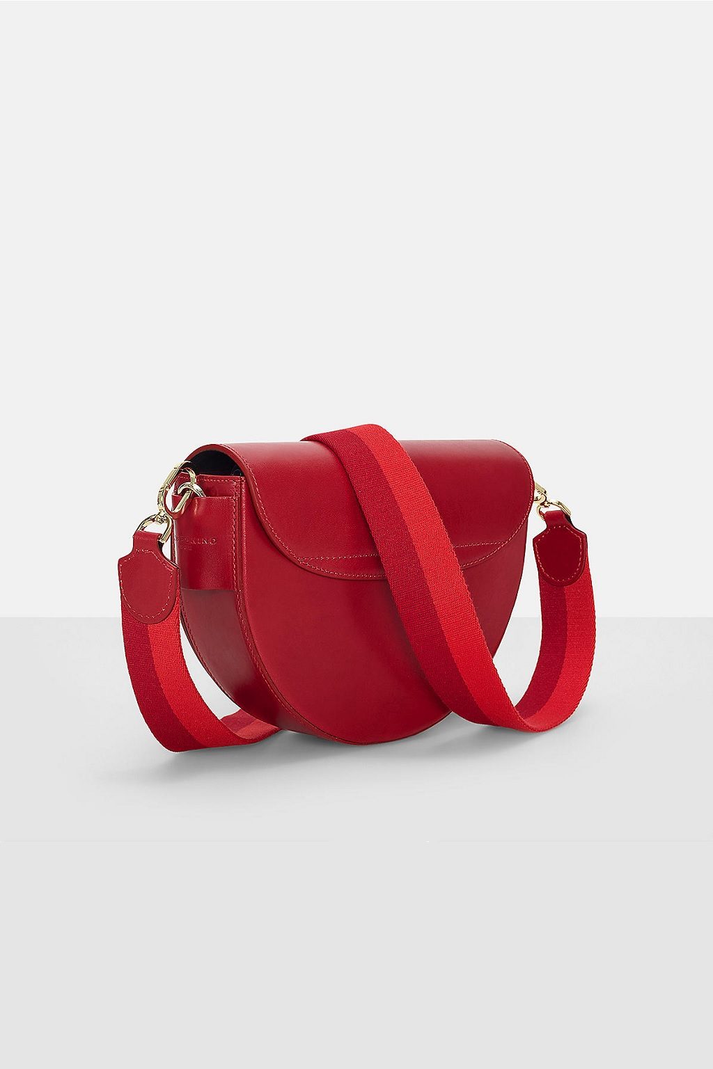 DXBAG-ITALIANRED-LIEBESKIND-MIKONOS-1