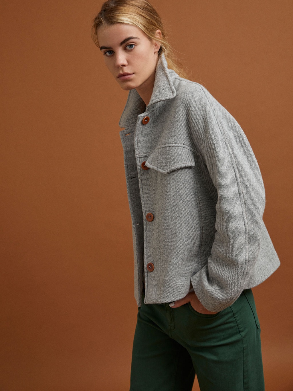 CHAQUETA GRIS CORTA LA MARTINICA